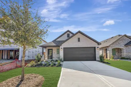 New construction Single-Family house 21219 Jacaranda Blossom Wy, Tomball, TX 77377 plan Periwinkle - Smart Series - image