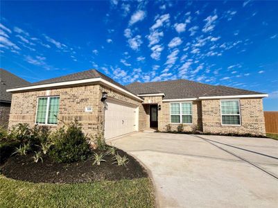 New construction Single-Family house 3106 Bolt Rope Dr, Texas City, TX 77510 - photo 0