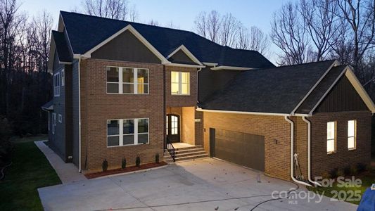 New construction Single-Family house 2302 Rayecliff Ln, Charlotte, NC 28214 null- photo 1 1