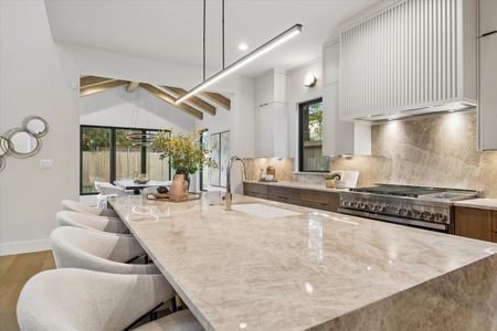 New construction Single-Family house 1212 Candlelight Ln, Houston, TX 77018 - image 11
