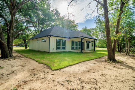 New construction Single-Family house 111 Lindy Lee Ln, Mabank, TX 75156 - image