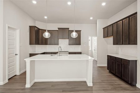 New construction Single-Family house 3021 Bristlegrass St, Brookshire, TX 77423 plan The Benbrook - image 4