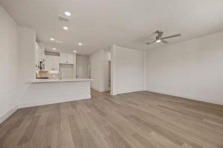 New construction Townhouse house 1113 Carnation Dr, Crowley, TX 76036 plan Julia - old world - image 10