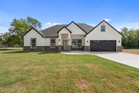 New construction Single-Family house 703 1/2 N Elm Street, Kemp, TX 75143 - photo 0