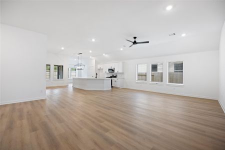 New construction Single-Family house 418 Kendall Crest Dr, Alvin, TX 77511 plan Avery - image 15