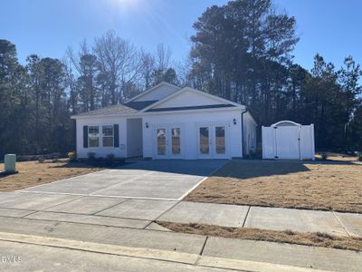 New construction Single-Family house 70 Muscovy Dr, Four Oaks, NC 27524 plan Retreat - image