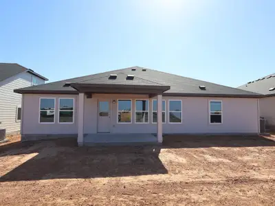 New construction Single-Family house 20004 Schatz Wy, Manor, TX 78653 plan Hawkins - Smart Series - image