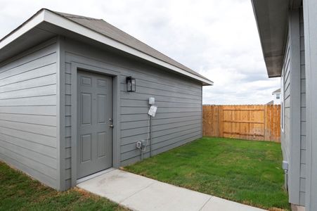 New construction Single-Family house 1624 Esplanade Pkwy, San Marcos, TX 78666 plan Moda - image 20