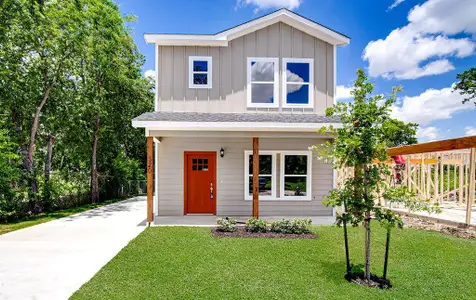New construction Single-Family house 320 W Gambrell St, Fort Worth, TX 76115 - image