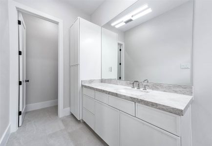 New construction Single-Family house 408 W 30Th St, Houston, TX 77018 - image 15