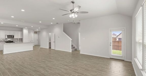 New construction Single-Family house 1806 Apache Cir, Cleburne, TX 76033 plan Raleigh - image 7