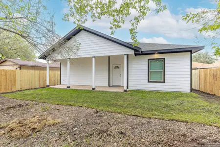 New construction Single-Family house 10750 Green Lk, San Antonio, TX 78223 - image