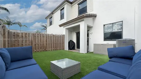 New construction Townhouse house 204 Sw 159Th Pl, Pembroke Pines, FL 33027 - image