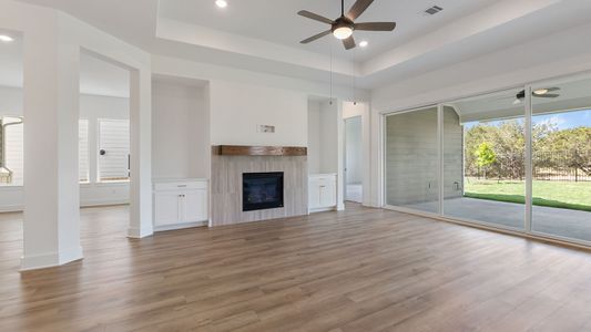 New construction Single-Family house 225 Hazy Hls Lp, Dripping Springs, TX 78620 null- photo 10 10