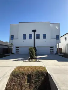 New construction Single-Family house 10119 Grover Ln, Houston, TX 77041 - image