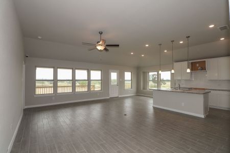 New construction Single-Family house 104 Cheyenne Dr, Floresville, TX 78114 Esparanza- photo 44 44