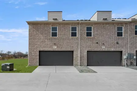 New construction Townhouse house 7617 Dakota Dr, Watauga, TX 76148 plan Clemson - image
