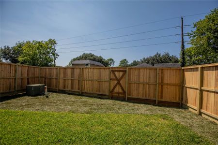 New construction Single-Family house 10607 Greenwater Dr, Houston, TX 77065 - image