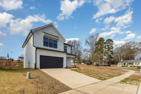 New construction Single-Family house 106 Silverwood Ct, Mooresville, NC 28115 - image