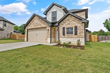 New construction Single-Family house 508 Cornerstone, Lindale, TX 75771 - image