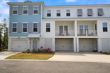 New construction Townhouse house 802 Kings Oak Court, Unit 2, Charleston, SC 29492 - photo 0