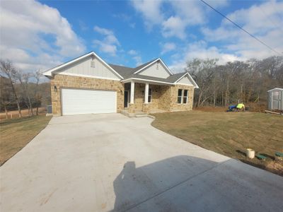 New construction Single-Family house 185 Nuuanu Ln, Bastrop, TX 78602 - image