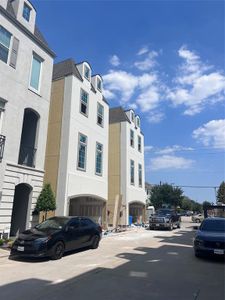 Sherwood Oak Gardens by Riverway Homes in Houston - photo 8 8