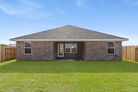 New construction Single-Family house 2119 Emerald Lake Trl, Dayton, TX 77535 - image