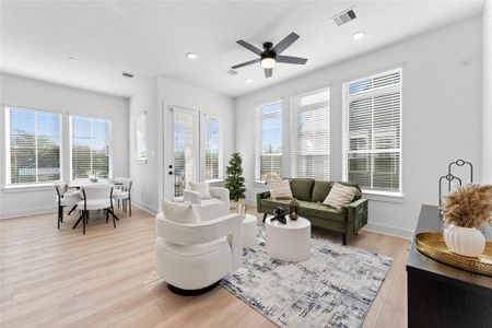 New construction Single-Family house 3107 Jensen Dr, Unit C, Houston, TX 77026 - image 8