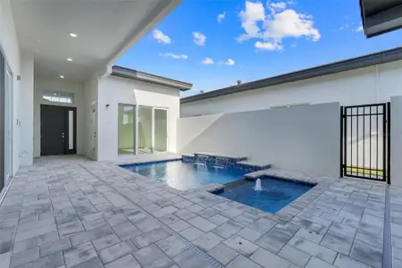 New construction Single-Family house 3044 Kensington Ave, Davenport, FL 33837 plan Courtyard 50 3BR - image 4