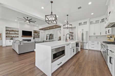 New construction Single-Family house 135 Bentwater Bay Dr, Montgomery, TX 77356 - image 12