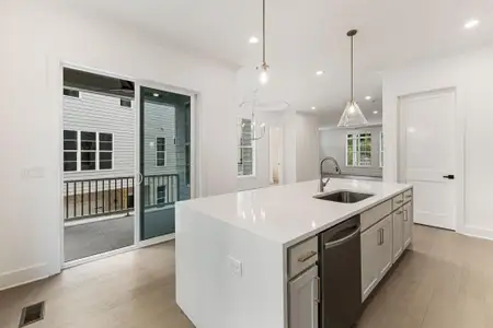 New construction Single-Family house 3020 Kara Ct, Roswell, GA 30076 - image 6