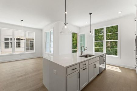 New construction Single-Family house 3010 Kara Ct, Roswell, GA 30076 - image 8