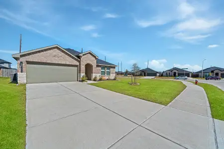 New construction Single-Family house 31714 Theodore Bend Dr, Fulshear, TX 77441 - image