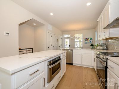 New construction Townhouse house 5104 York Park Ln, Charlotte, NC 28217 - image 8