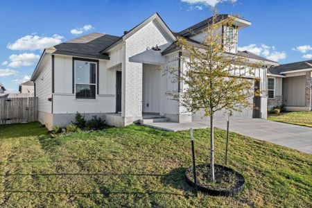 New construction Single-Family house 117 University Ave, Troy, TX 76579 - image