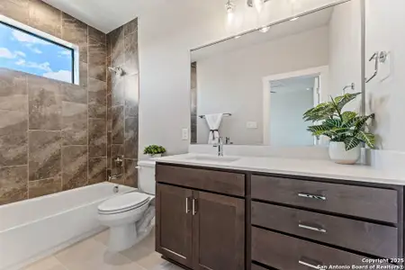 New construction Townhouse house 7944 Kennedy Hl, San Antonio, TX 78235 - image 3