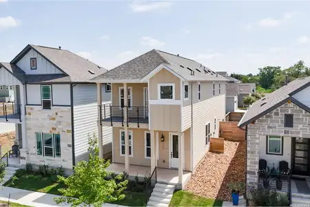 New construction Single-Family house 729 N Academy Ave, New Braunfels, TX 78130 - image