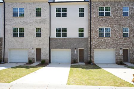 New construction Townhouse house 4960 Villager Ln, Stone Mountain, GA 30083 - image