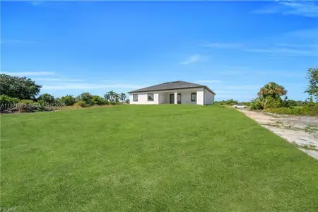New construction Single-Family house 312 Pembroke St, Lehigh Acres, FL 33974 - image