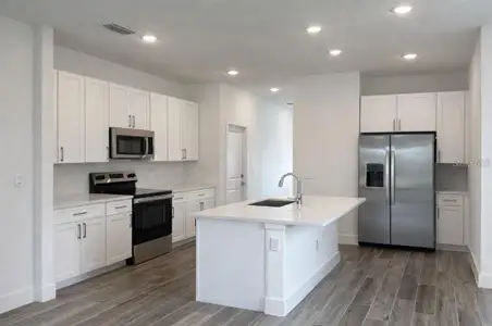 New construction Single-Family house 101 Elena Lavin Cir, Unit 09, Orlando, FL 32807 - image 6
