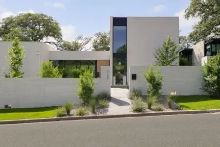 New construction Single-Family house 2106 Matthews Dr, Austin, TX 78703 - image