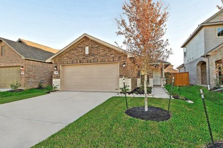 New construction Single-Family house 4418 West Bayou Maison Drive, Dickinson, TX 77539 - photo 0