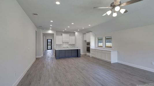 New construction Single-Family house 1362 Malou Ml, San Antonio, TX 78224 Design 2358V- photo 24 24