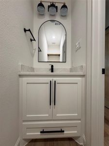 New construction Single-Family house 109 Cove Pt, Conroe, TX 77356 - image 7