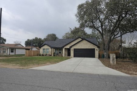 New construction Single-Family house 14910 Lytle Somerset, Lytle, TX 78052 - image