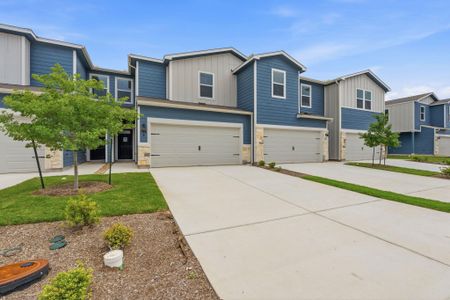New construction Townhouse house 164 Cinnabar Ln, Unit 3, Kyle, TX 78640 plan The Barton (147) - image