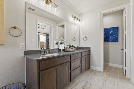 New construction Single-Family house 1017 Clayton St, Aubrey, TX 76227 plan Laney - image 15