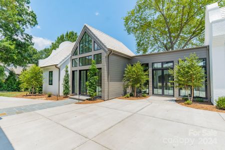 New construction Single-Family house 18000 Whispering Oaks Dr, Cornelius, NC 28031 null- photo 2 2