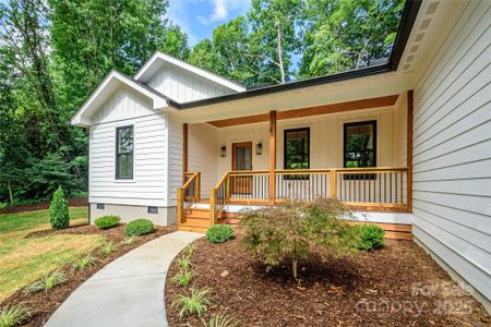 New construction Single-Family house 118 W Laurel Ln, Etowah, NC 28729 - image